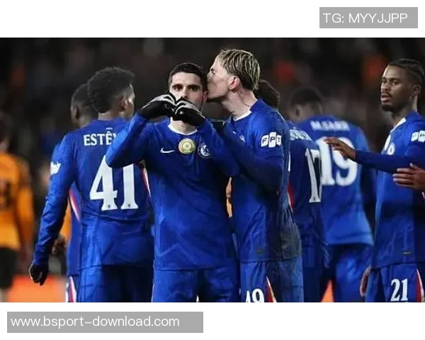 意甲激战波尔图与切尔西握手言和帽子戏法点燃全场激情 意甲激战波尔图与切尔西握手言和帽子戏法点燃全场激情