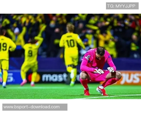 中超赛场惊现冷门里昂大胜曼城引发全场狂欢