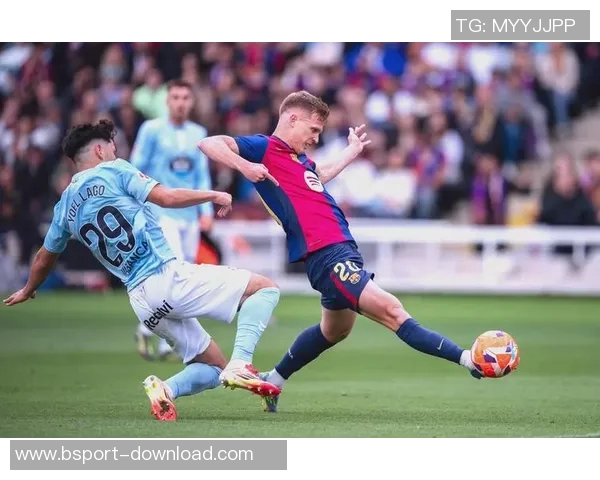 西甲经典对决巴萨惊险逆转曼联全场沸腾的瞬间分析