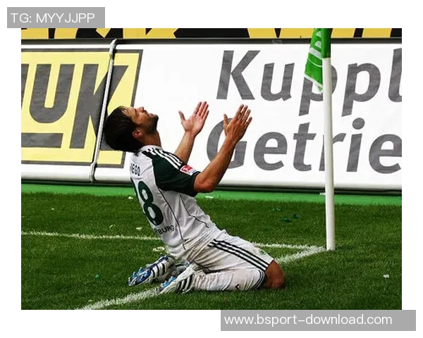 德甲精彩对决那不勒斯逆转里昂乌龙球成比赛转折点战术分析